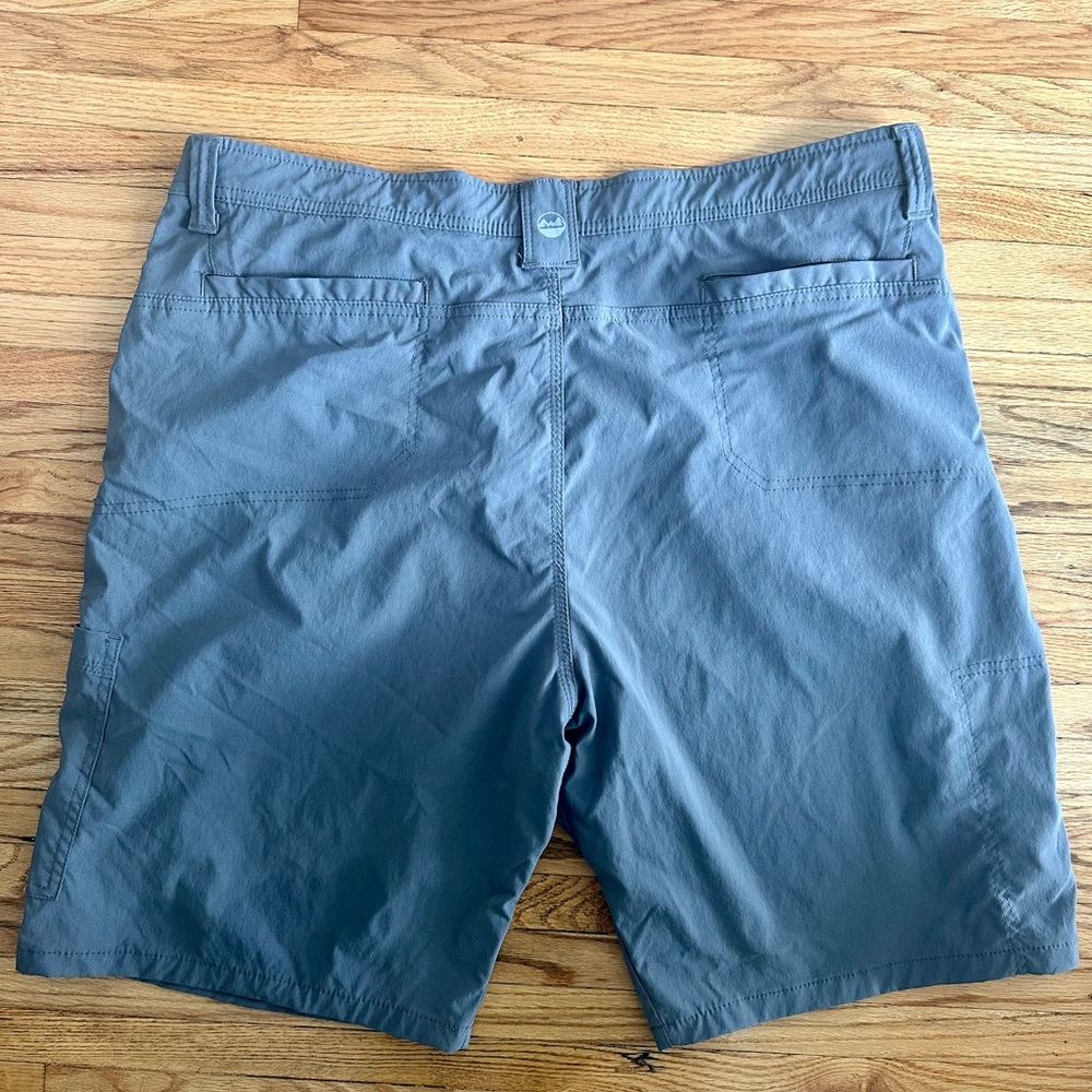 Wrangler Men's Charcoal Flat Front Shorts